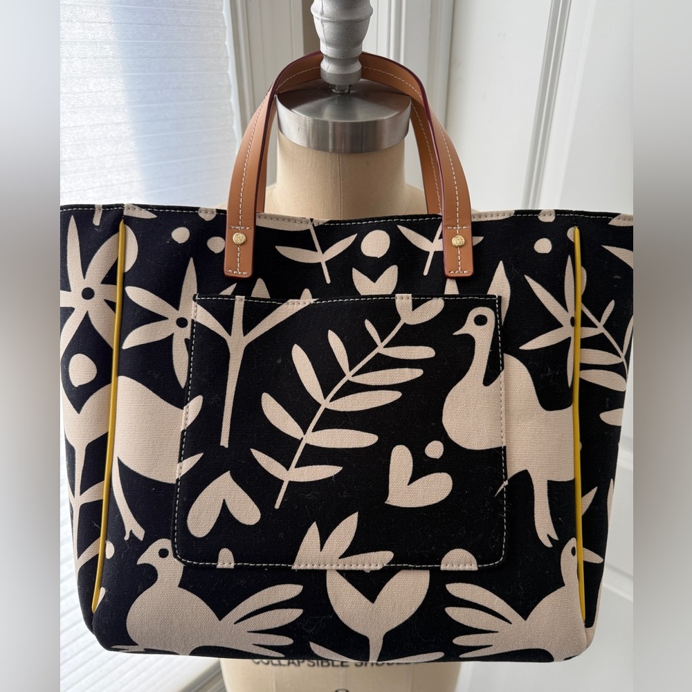 NEW Francis Valentine Brigetta Tote Black and White Print RARE - Picture 2 of 8